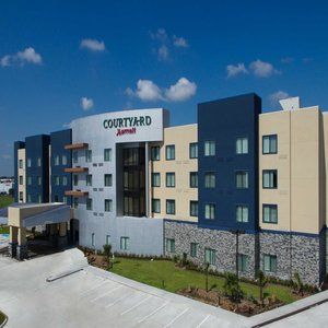 Courtyard By Marriott Houston Mills Katy